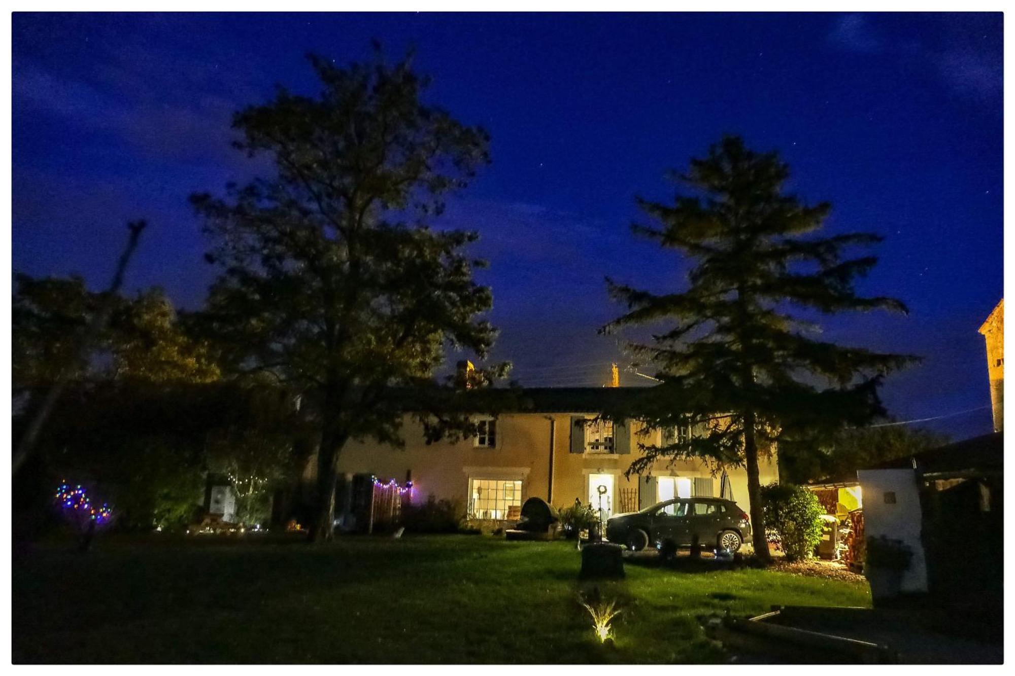 The Blue Lotus Gite And Spa Le Langon Exterior photo